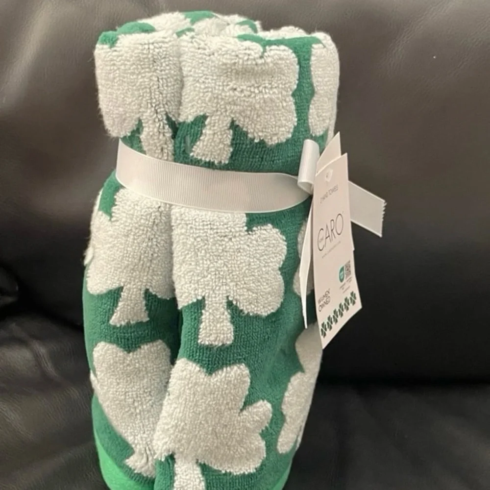CARO HOME St Patricks Shamrock Hand Towels, Set of 2